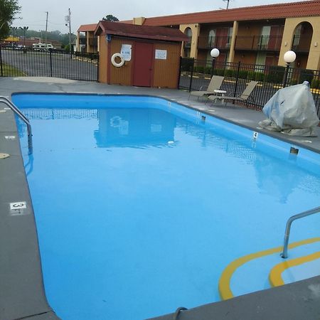 Days Inn By Wyndham Caddo Valley Arkadelphia Εξωτερικό φωτογραφία